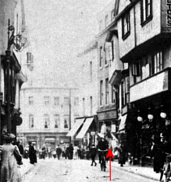 The original site of Barclays Bank in High Street